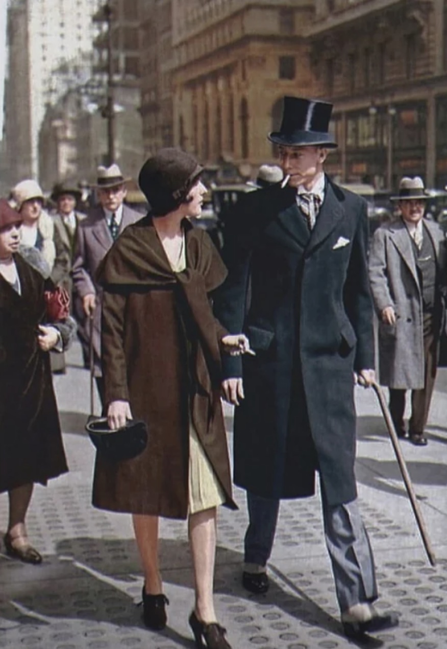 The elegance on the streets of New York City in 1928 